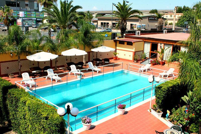 Hotel La Villa Misterbianco Ngoại thất bức ảnh